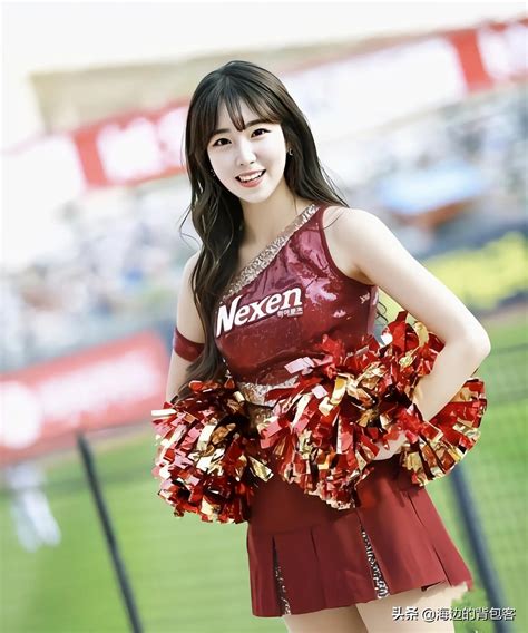 South Korea's cheerleader goddess An Zhixuan in 1997, exquisite facial