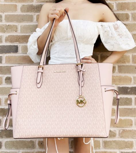 how to clean mk purse