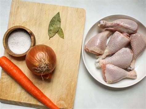 how long does it take to boil a chicken leg