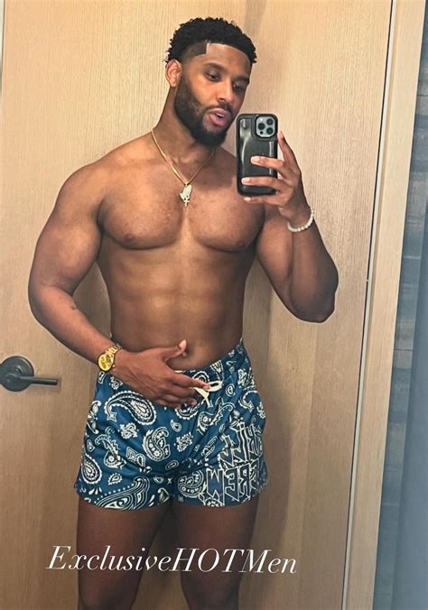 Gorgeous Hottie Gentleman! ️😍😘💋🔥💪🏼... - Exclusive Hot Men