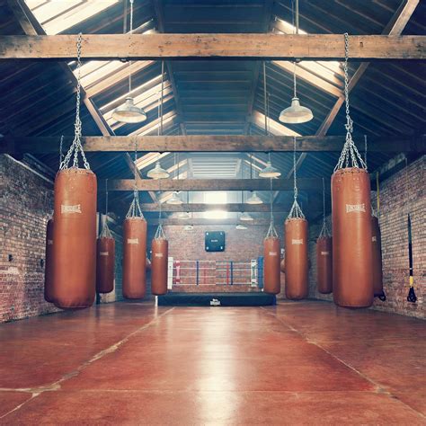 Public Transit Guide to Reaching Lower Clapton in London 2