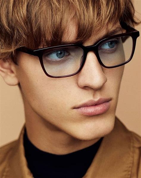 10 Most Popular & Stylish Eyeglasses for Men and Women