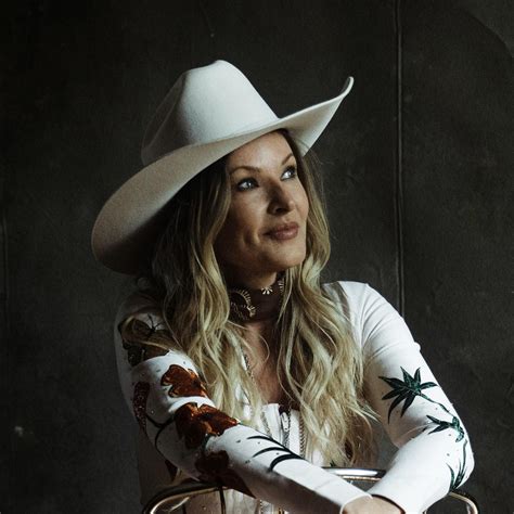 Elizabeth Cook - Big ol story with some super exclusive extraness up