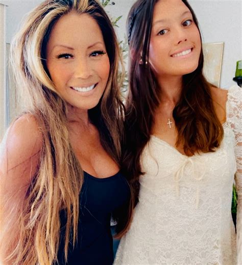 Kiana Tom I Dag KIANA TOM 💪🏼🌴 FITNESS EXPERT | Happy