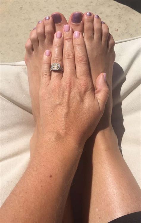Kendra Wilkinson's Feet