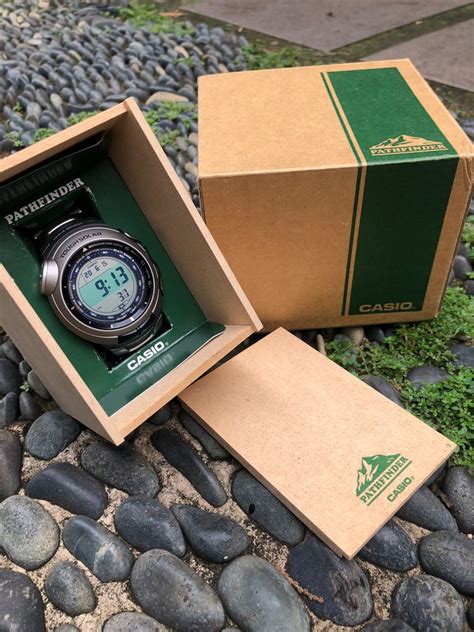 casio pathfinder protrek paw  fesyen pria jam tangan  carousell