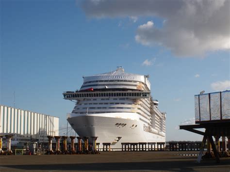 Construction du Paquebot MSC DIVINA a Saint Nazaire