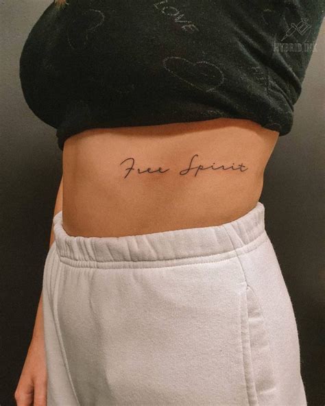 Fotos De Tatuagem Na Costela - Tatuagem de frase na costela: 50 fotos para você tatuar agora mesmo