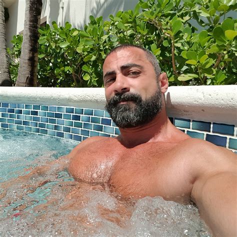 Muscle Lover - The World of Bodybuilders: Argentinian bearded muscle