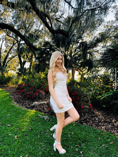 Bella Lyn 01/02/2024 • CelebMafia