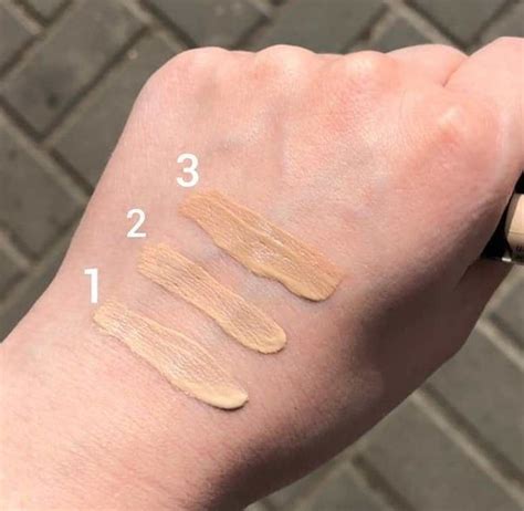 Relouis Bright Touch Complimenti Concealer 6 g - 3 Shades – DiffLand