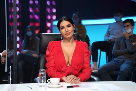 Tanja Savić sprema duet sa jednom od najvećih estradnih zvezda? Fanovi
