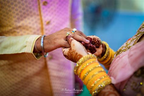 Priya Roy - Φωτογραφία