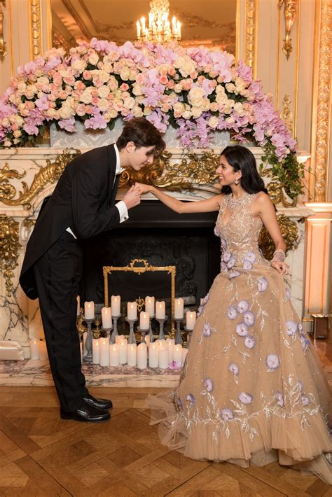 Photo : Exclusif - Aria Mehta (robe Georges Hobeika Couture) et son