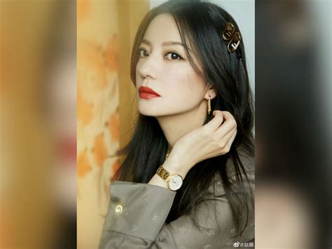 zhao wei spotted  beijing airport  alleged ban yahoo life singapore