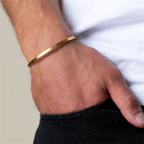 Edgy and unique, the Gold Jay mens bracelet is definitely going to impress. It's adjustable