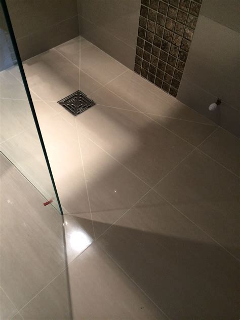 Wet Room Floor with Polished Lindos Ivory Porcelain Tiles