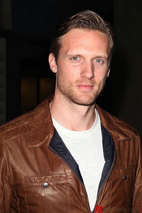 Pictures of Teddy Sears