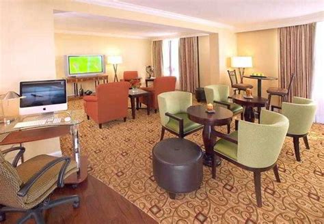 HOUSTON AIRPORT MARRIOTT AT GEORGE BUSH INTERCONTINENTAL HOTEL
