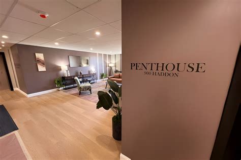 Traditional Office Space - 900 Haddon & Colls Suites | Executive Office