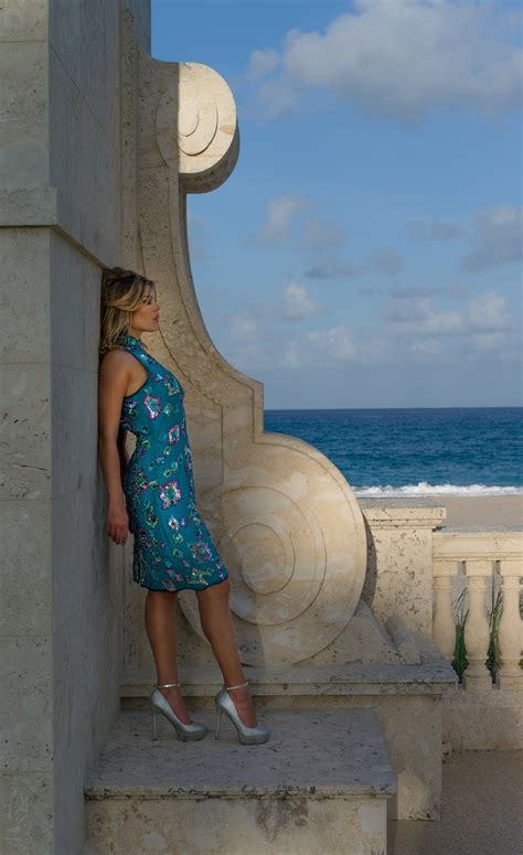 Amature Fashion Style Photography w/ M9 35 F2 Cron 50 Nocti F/0.95