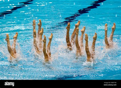 Synchronized swimming and olympics 2012 hi-res stock photography and images - Alamy