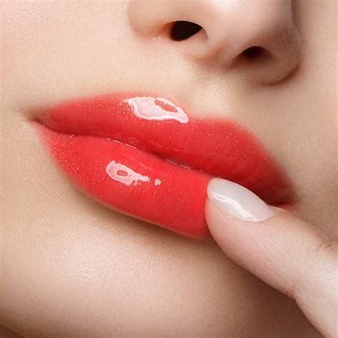LUSCIOUS LIPS | Available Online at SkinMiles by Dr Alek