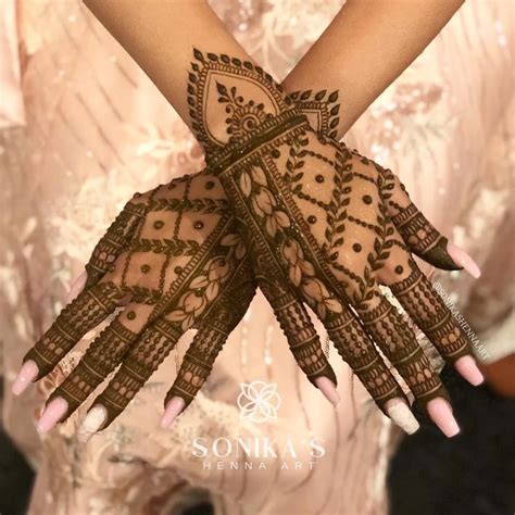 simple mehndi designs perfect  minimalist brides artofit
