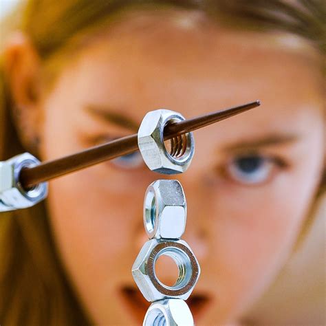 Fun and easy minute to win it party games to play with the family – Artofit