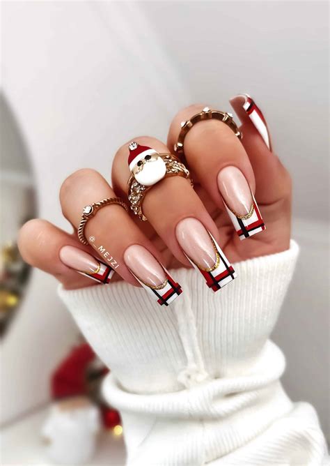 47 Insanely Cute December Nails and December Nail Designs You Have to