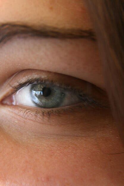 premium photo  blue eyes