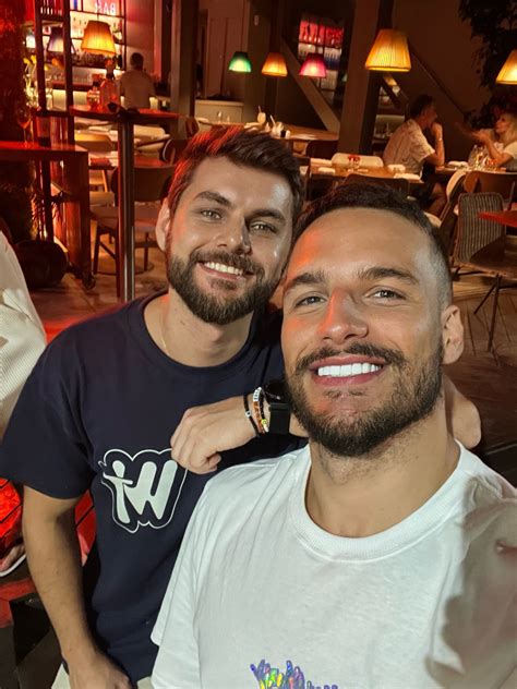 SAMUEL HODECKER on Twitter: "Todo filme tem Dublador e Ator @charles