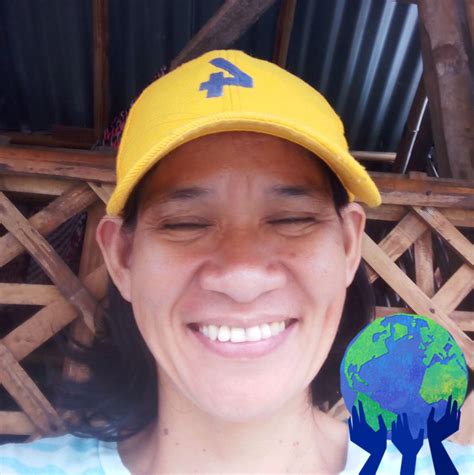 Val Santos Matubang Fans Helping People Needs - Lalaking Mag-Isang