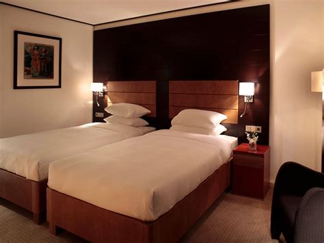 Spacious rooms and suites with scenic Kiev city views | Hyatt Regency Kyiv