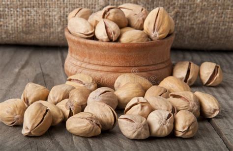Nuts pistasch arkivfoto. Bild av frukt, makro, stil, nötskal - 24047674