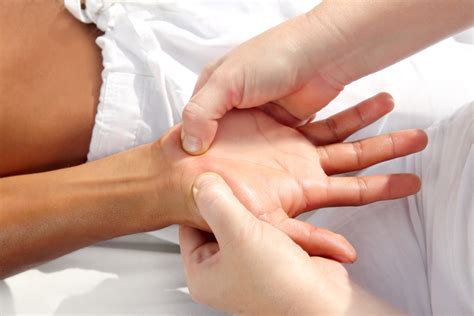 Certified Hand Therapists vs. Physical Therapists — Hand & Upper ... 