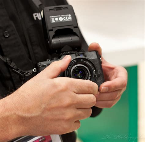 EXCLUSIVE Hands On Review: Shooting a Party with the Fuji X10 - The