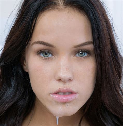 Megan Rain | Scrolller