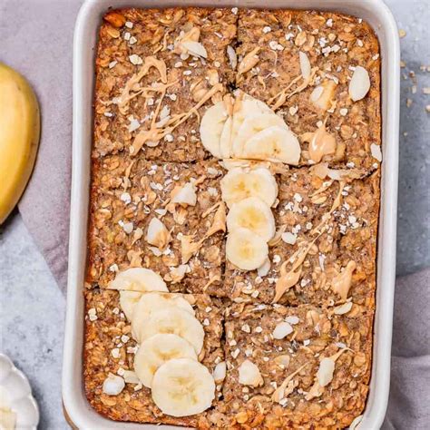 Peanut Butter Banana Baked Oatmeal - Healthy Fitness Meals