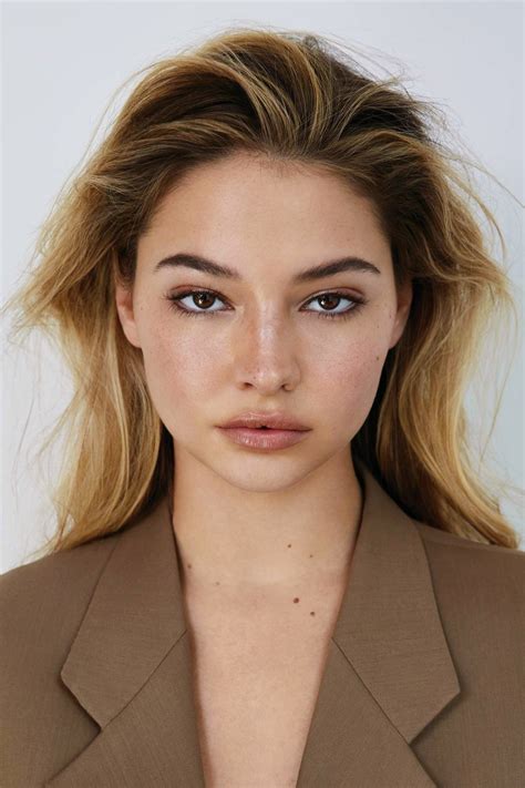 Színész- és szereplőlista: Outer Banks