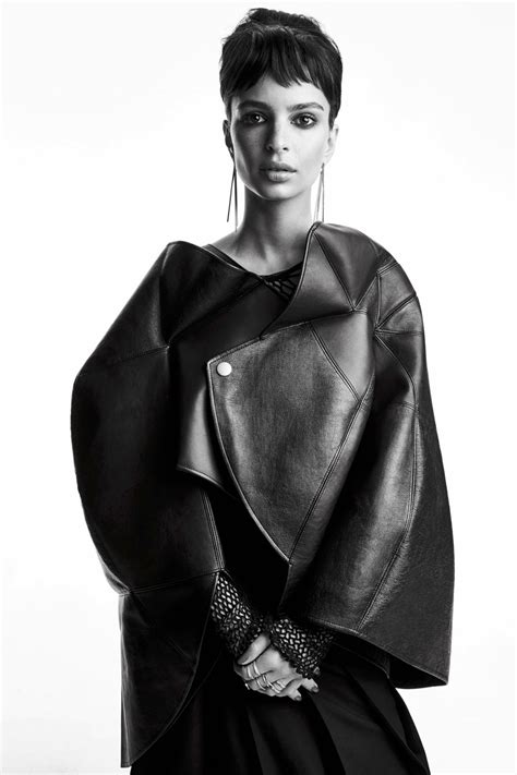 Emily Ratajkowski Naked ( - Hot Celebs Home