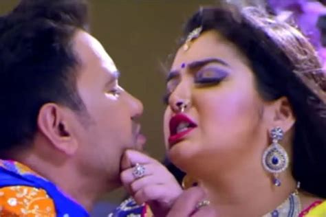 dinesh lal yadavs palang tod romance  amrapali dubey leaves