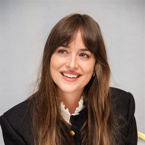 cut curtain bangs  style    washes