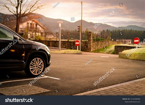 12,726 Old Car Parking Lot Images, Stock Photos & Vectors | Shutterstock