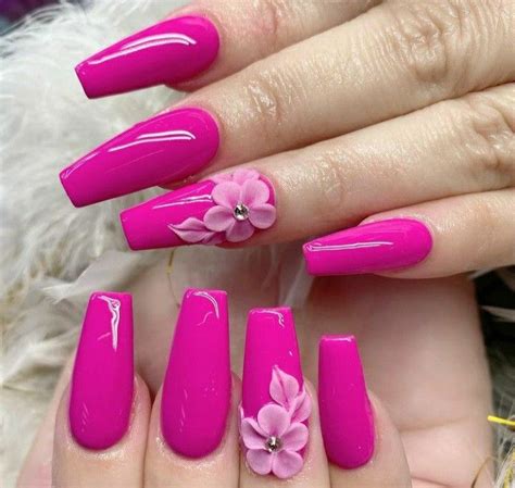 Pin by Julia Escobar on Manicura de uñas | Pink nails, Floral nails ...