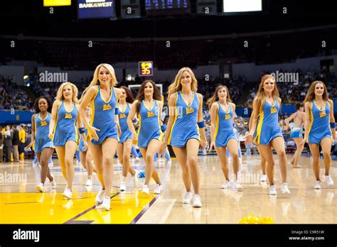 Feb. 11, 2012 - Los Angeles, California, U.S - The UCLA Bruins ...