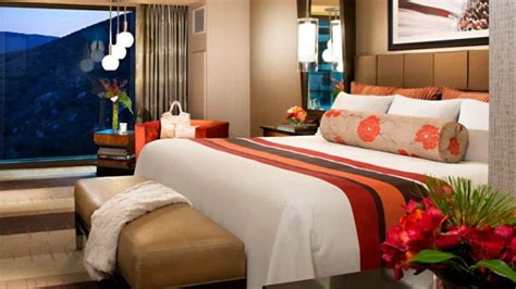 Caesars Travel Agents > Properties > Other Locations > Harrah’s Resort ...