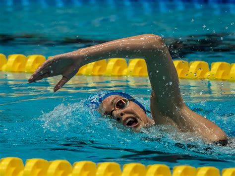 Florida Sweeps Swimming Events, Tops Miami in Women’s Swimming
