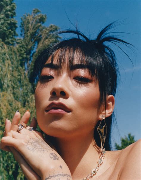 gloriously   top rina sawayama