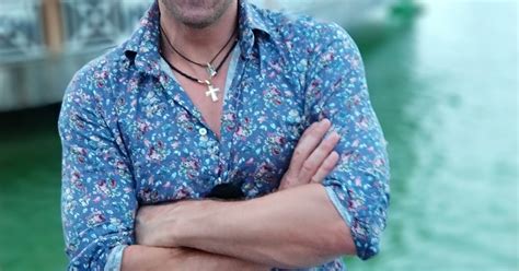 Олег Винник показал фото со своим "братом" и трогательно поздравил его ...